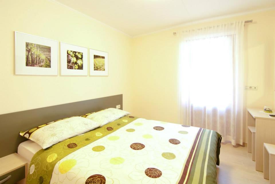 Bed and Breakfast Kraljic - Primoz Cotar Dornberk Екстер'єр фото